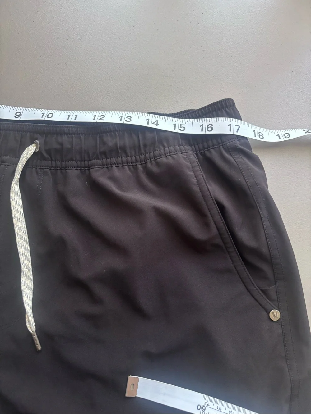 VOURI Kore men’s shorts lined 7” V302 black Sz XL athletic